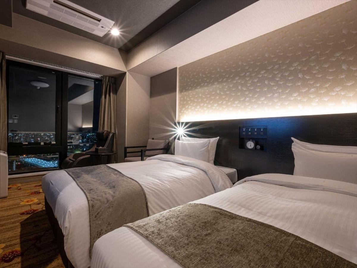 Hotel Wbf Shin-Osaka Skytower Eksteriør billede